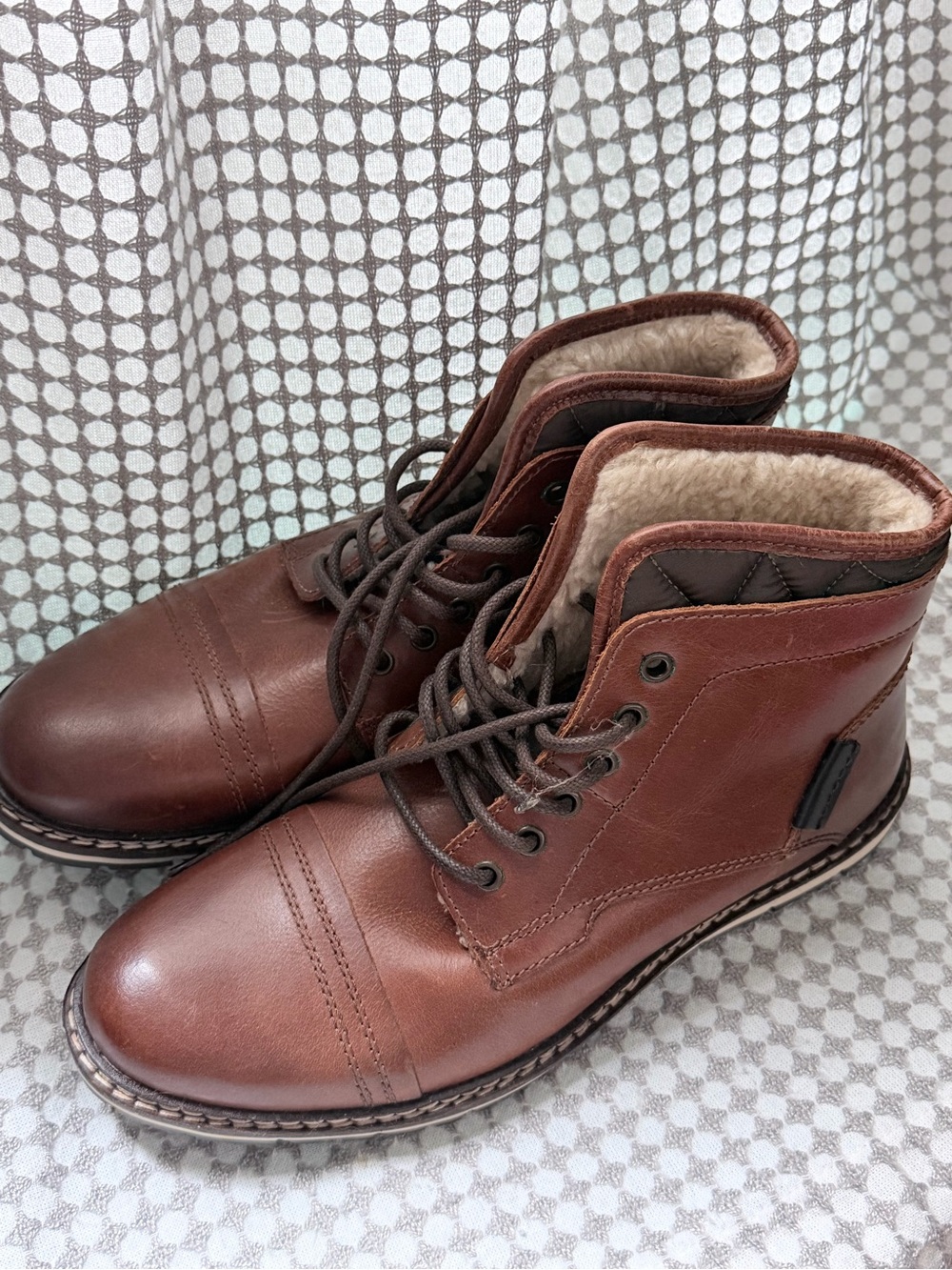 Crown Vintage Brown Leather Lace-Up Fur-Lined Boots